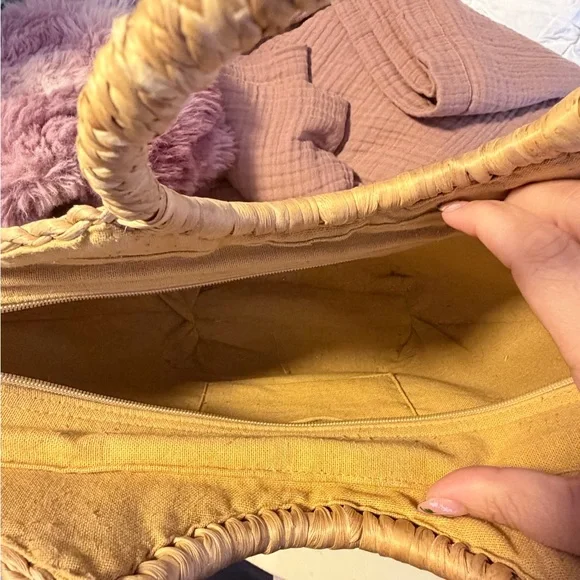 Coastal Rattan Handbag - Picture 5 of 5